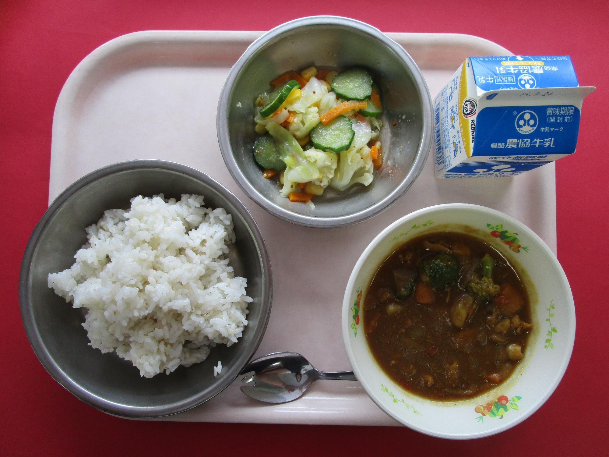 令和7年9月17日の給食画像A
