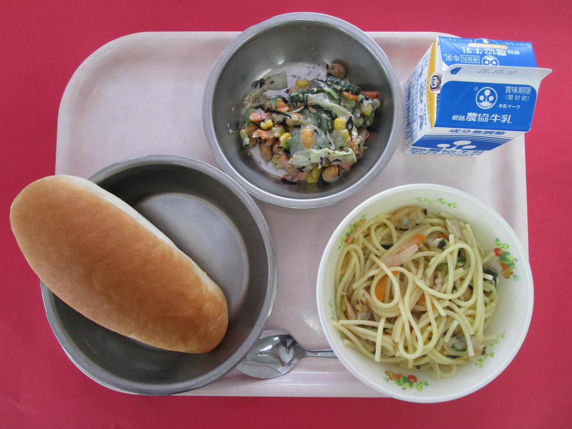 令和7年10月3日の給食画像A