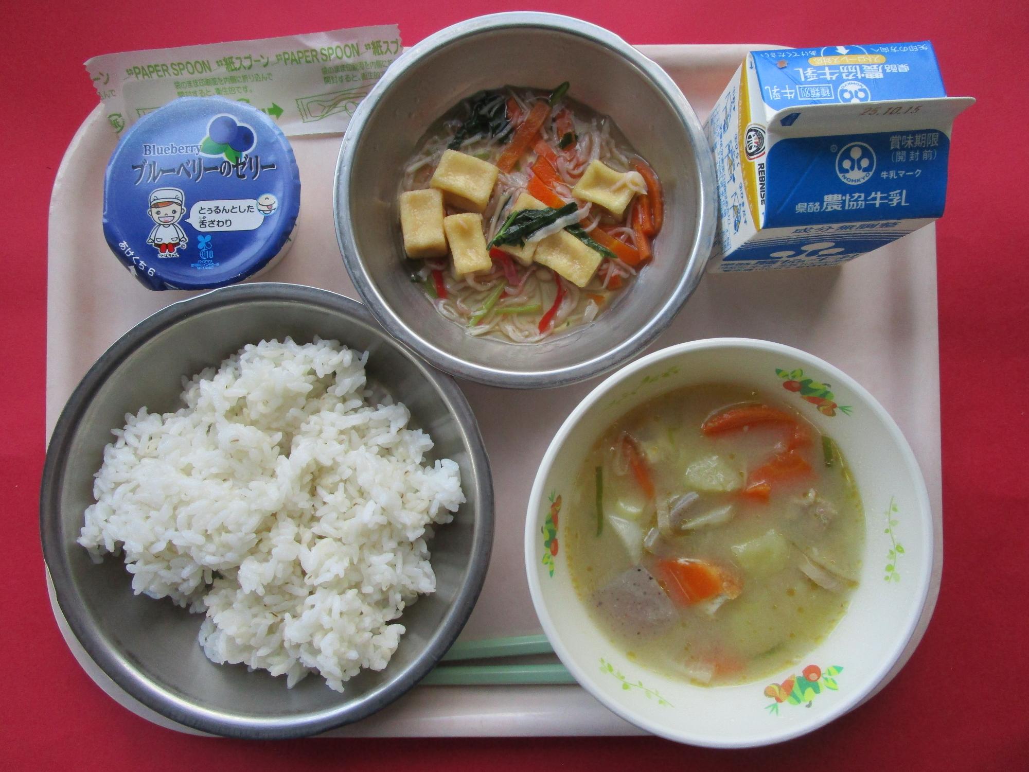 令和7年10月8日の給食画像A