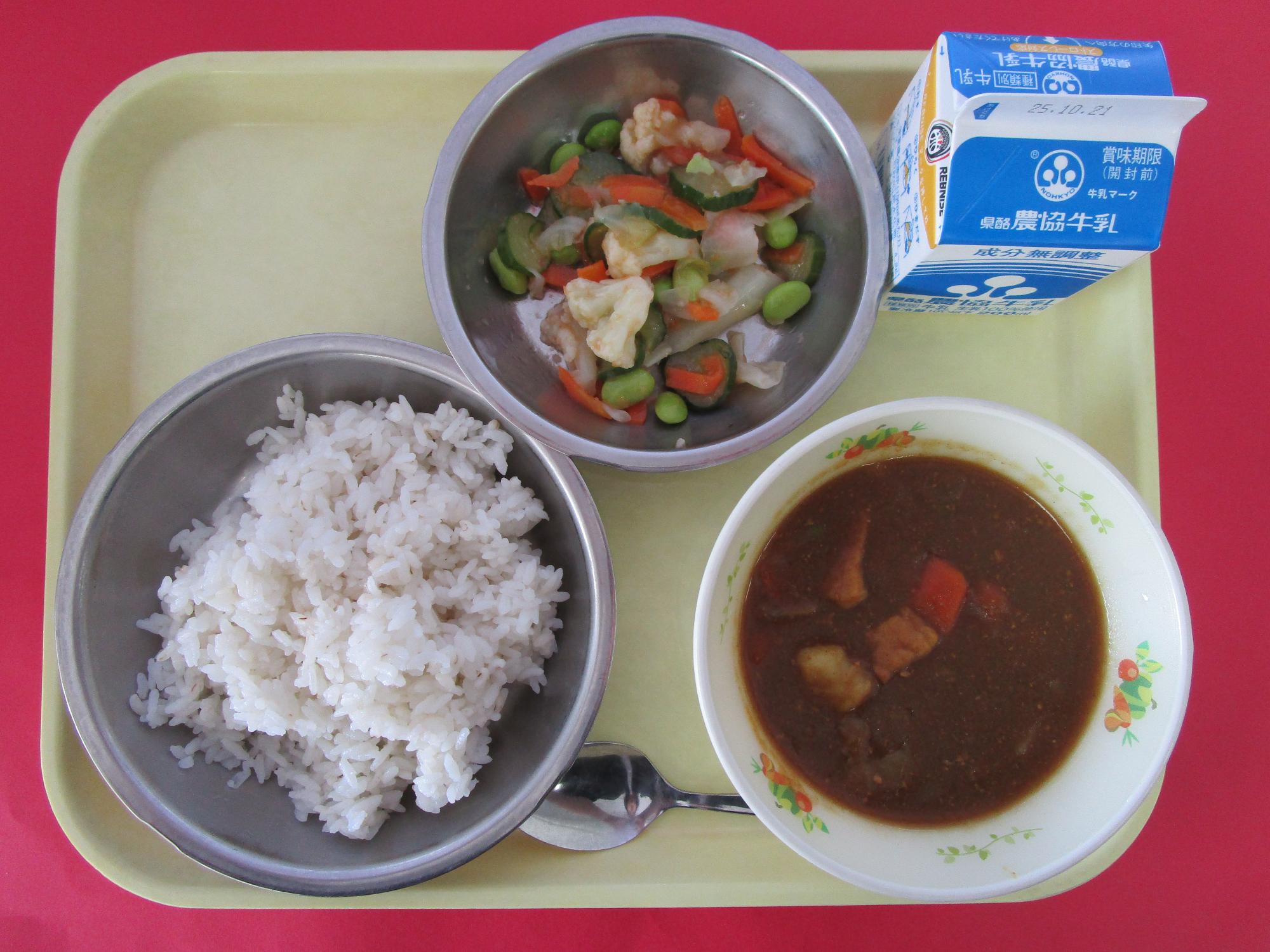 令和7年10月14日の給食画像B