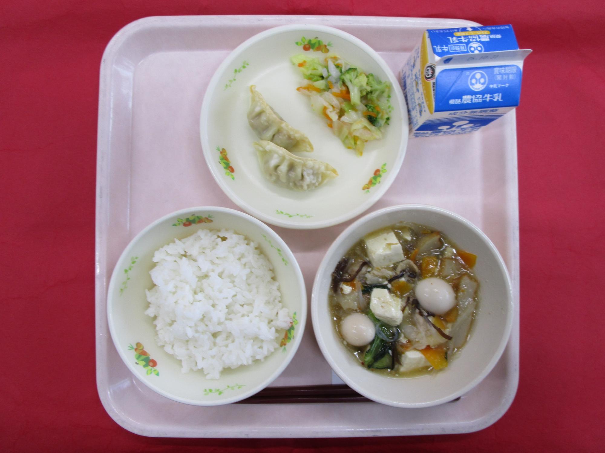 令和7年10月24日金曜日の給食画像