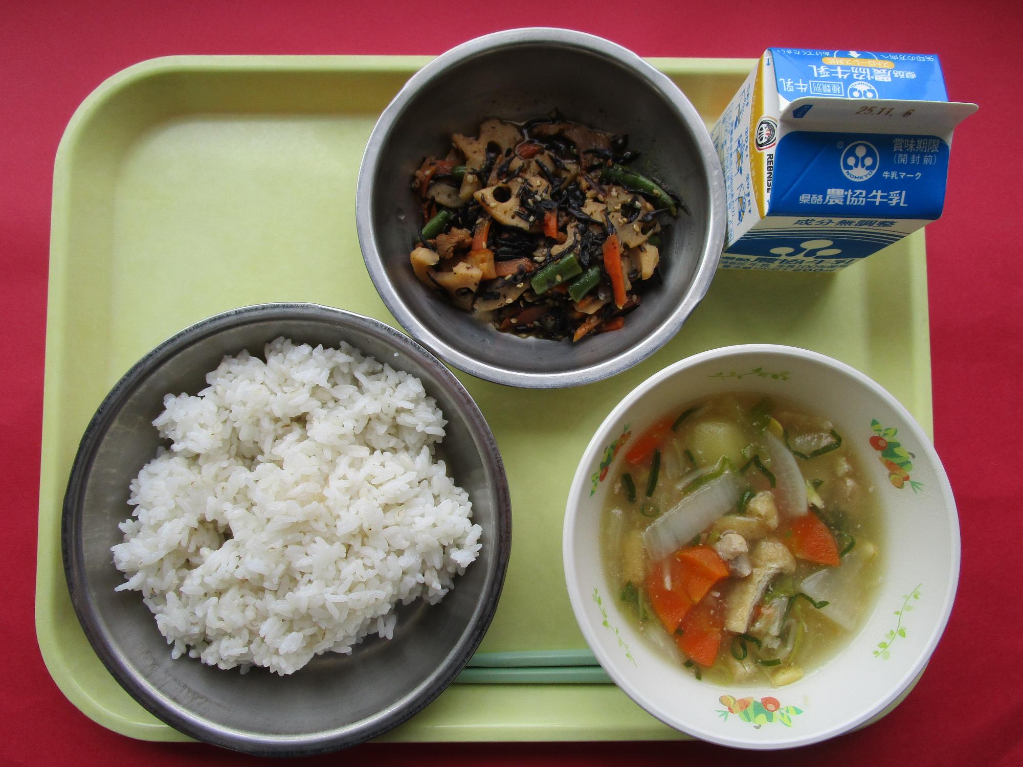 令和7年10月30日の給食画像B