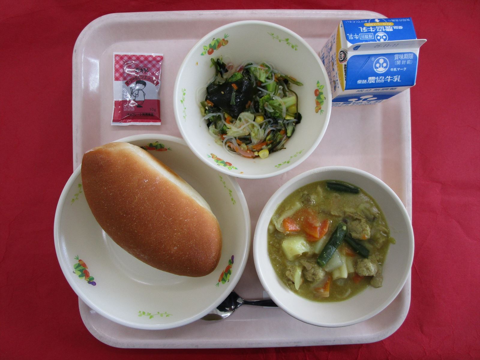 令和7年11月4日火曜日の給食画像