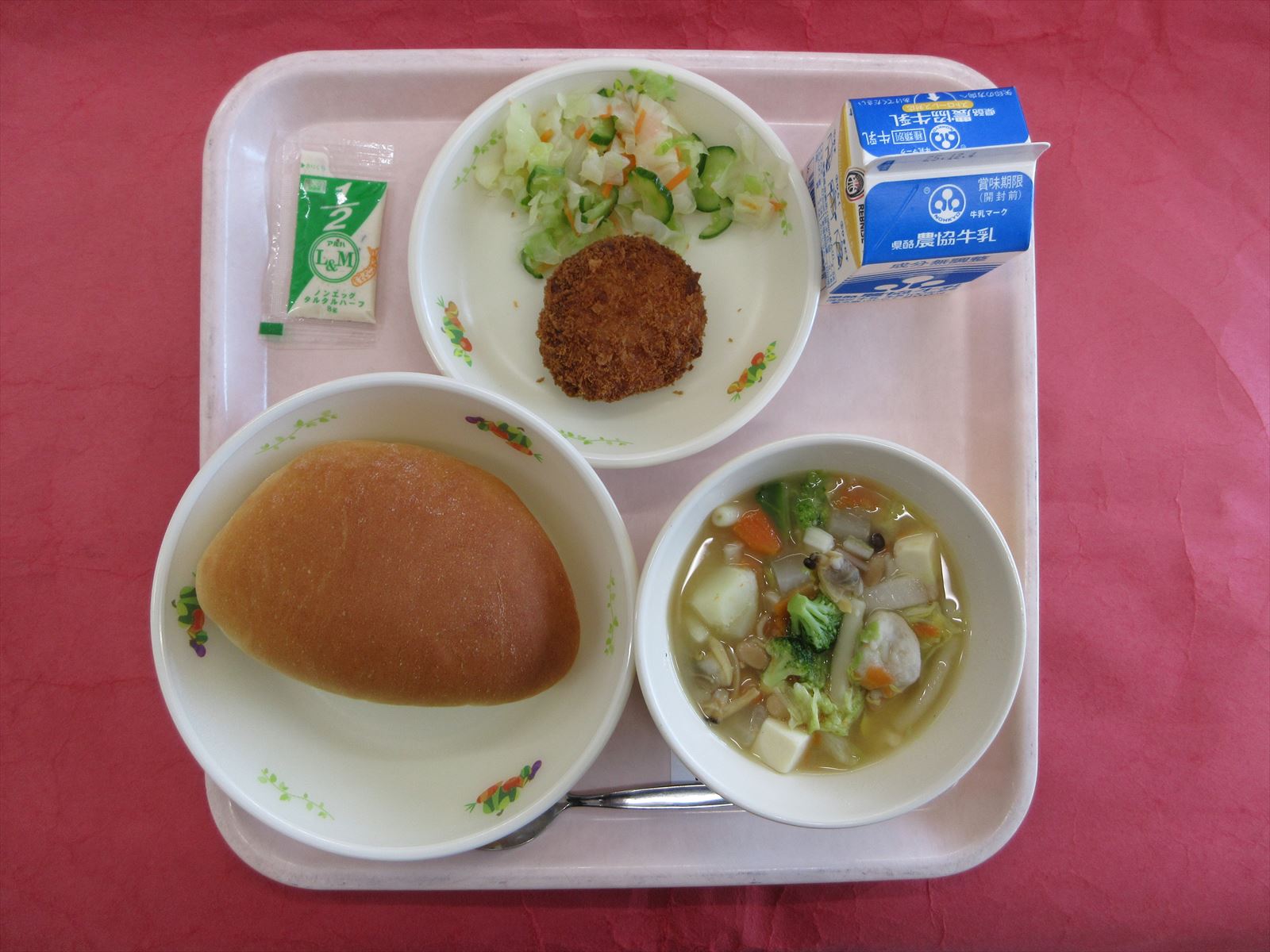 令和7年11月27日木曜日の給食画像