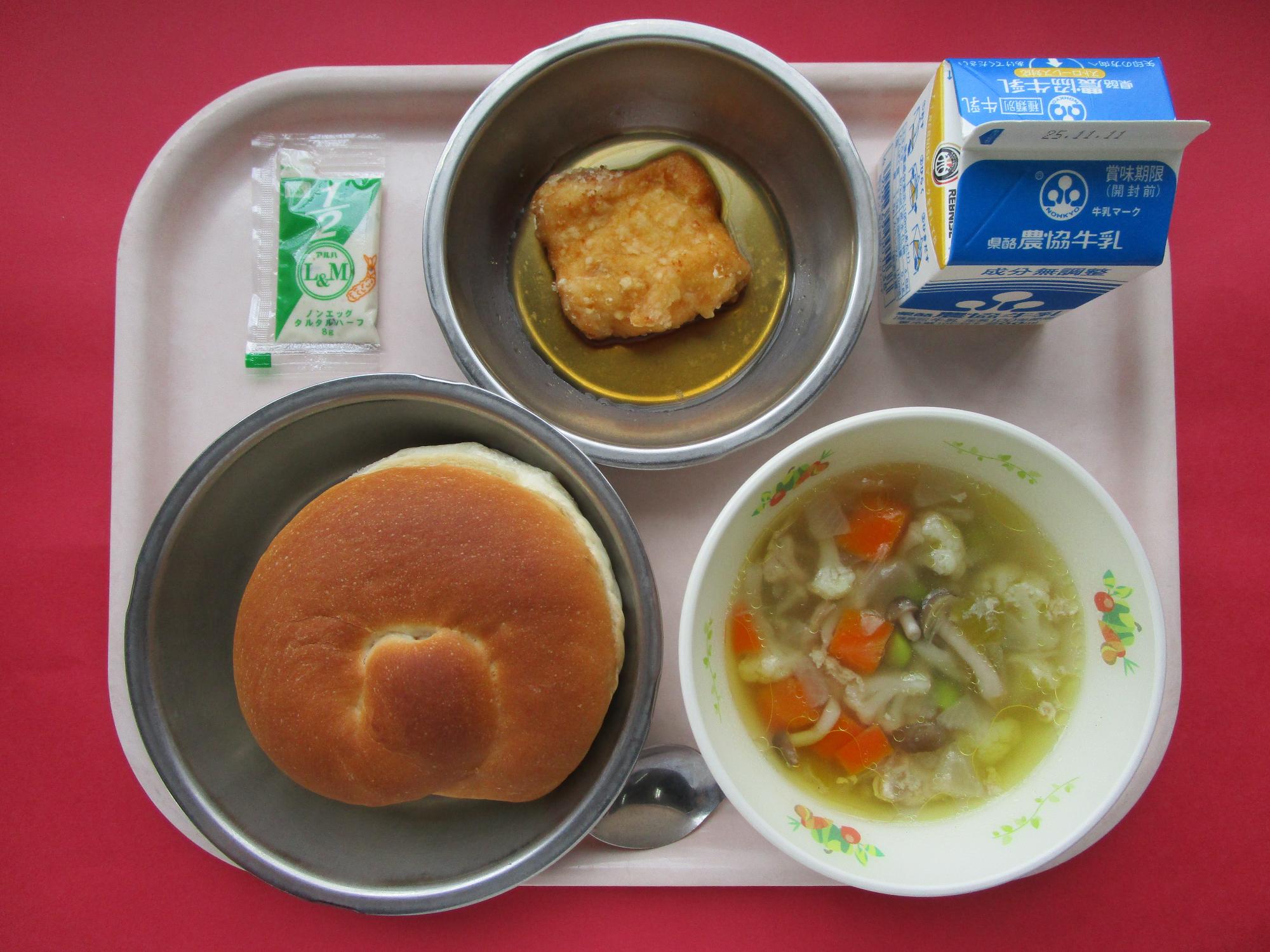 令和7年11月4日の給食画像A