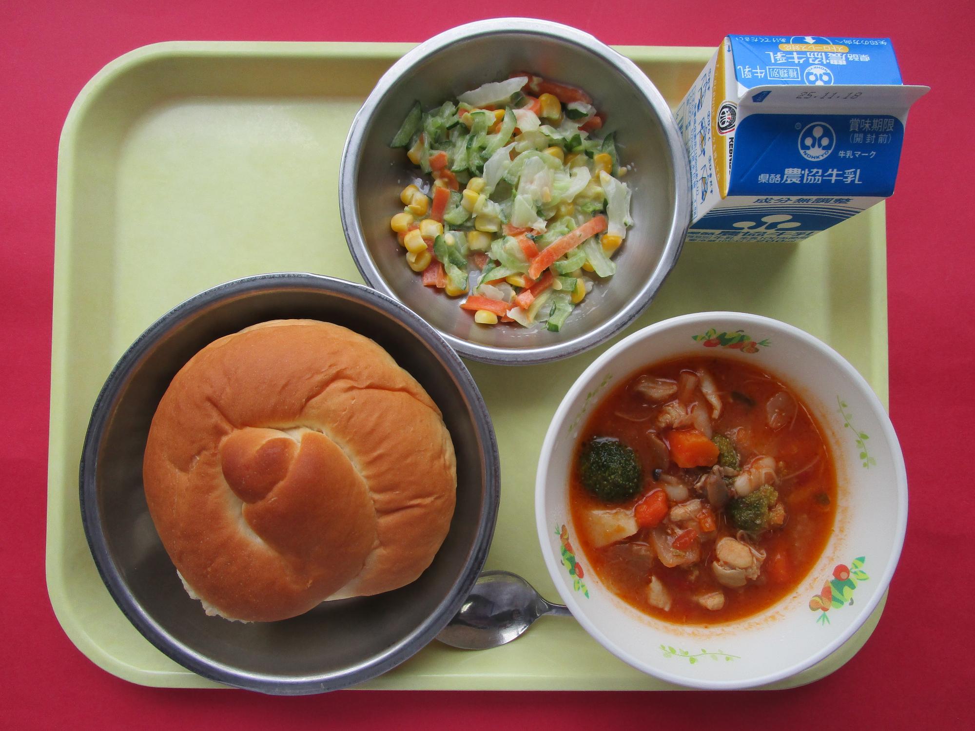 令和7年11月11日の給食画像B