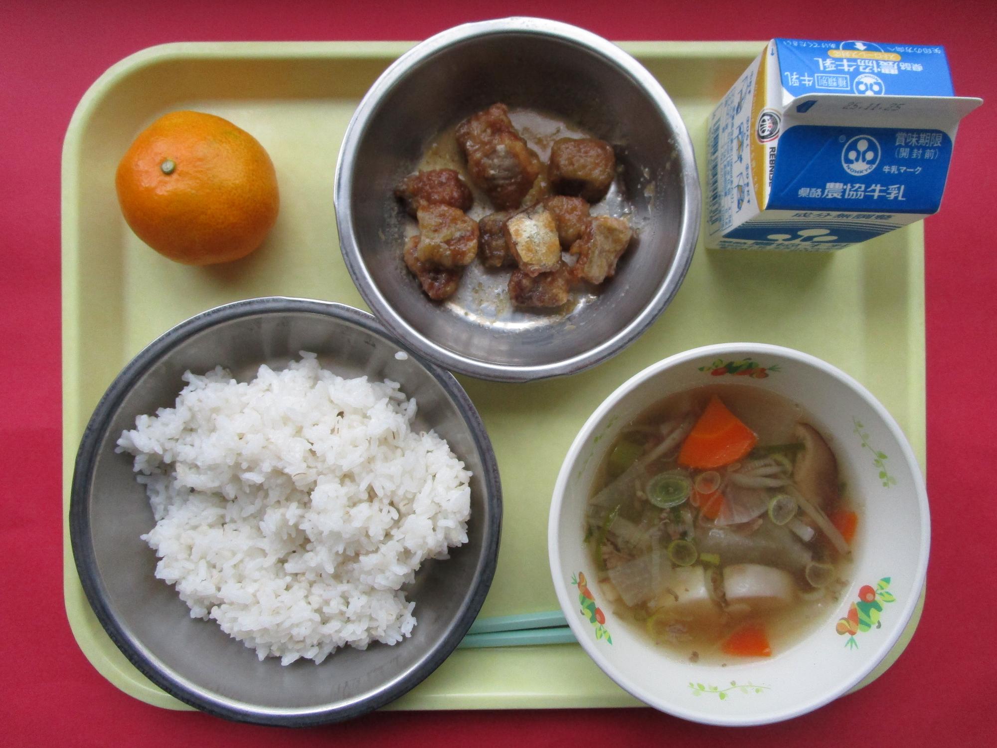 令和7年11月18日の給食画像B