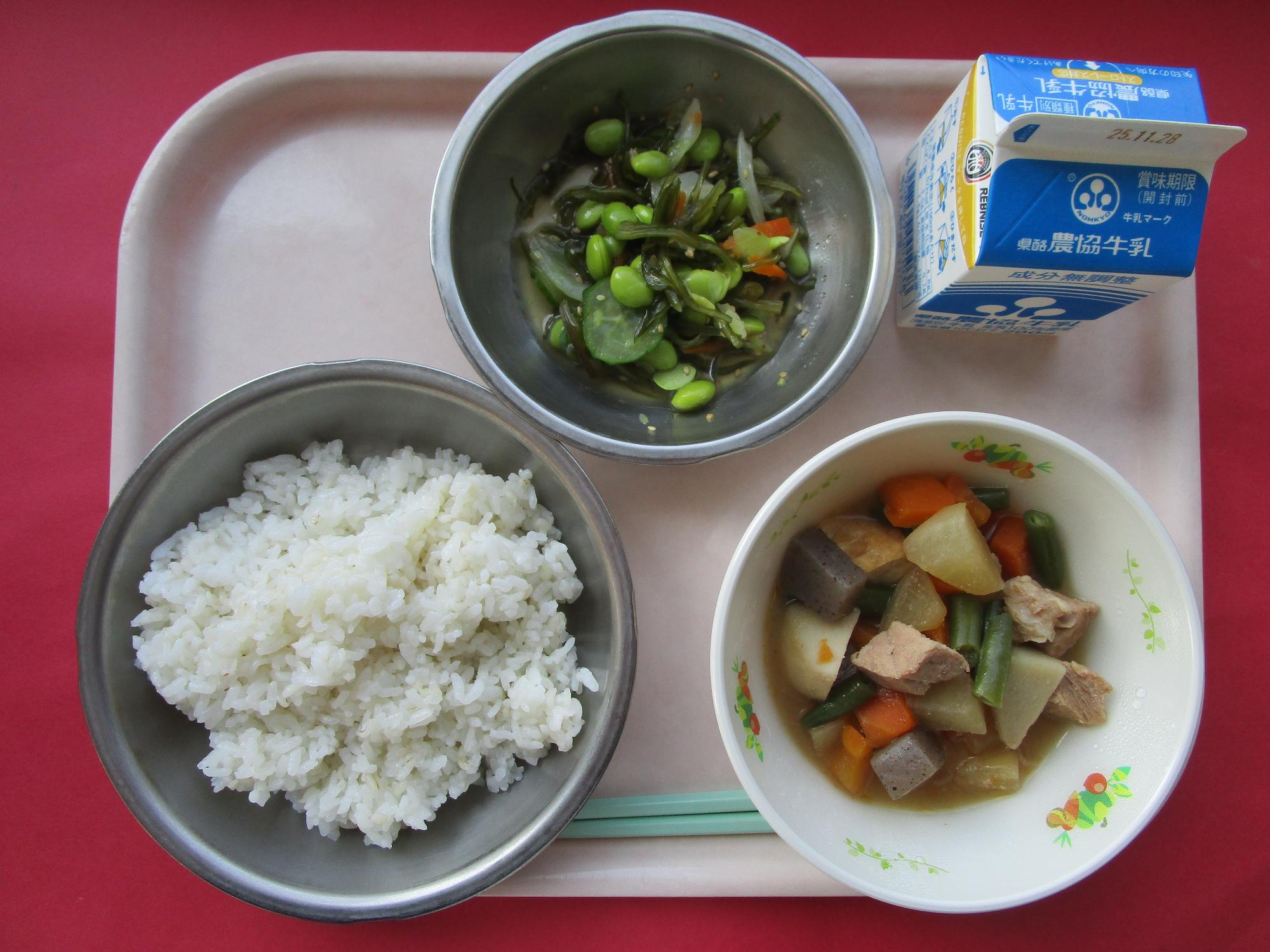 令和7年11月21日の給食画像A