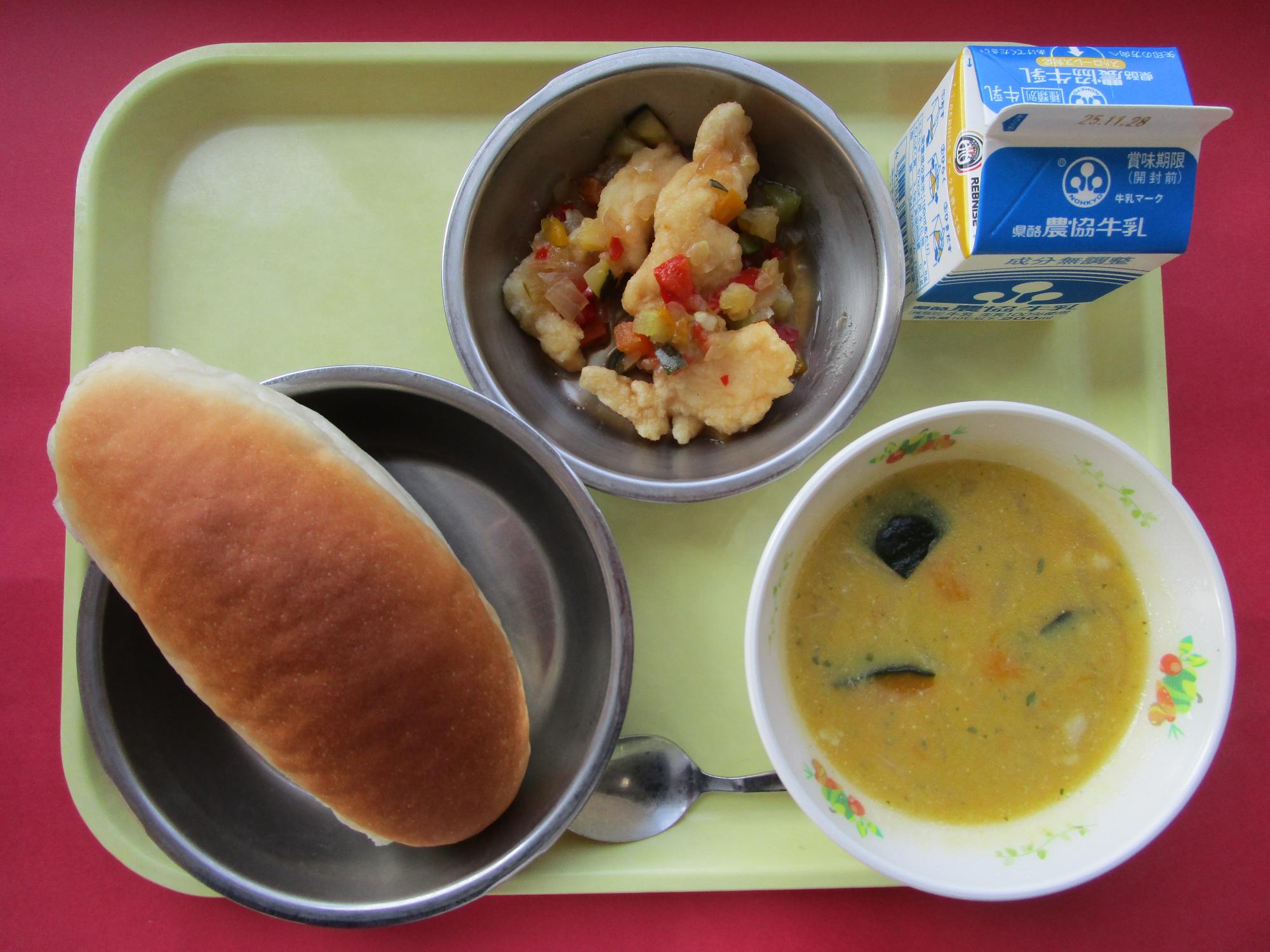 令和7年11月21日の給食画像B