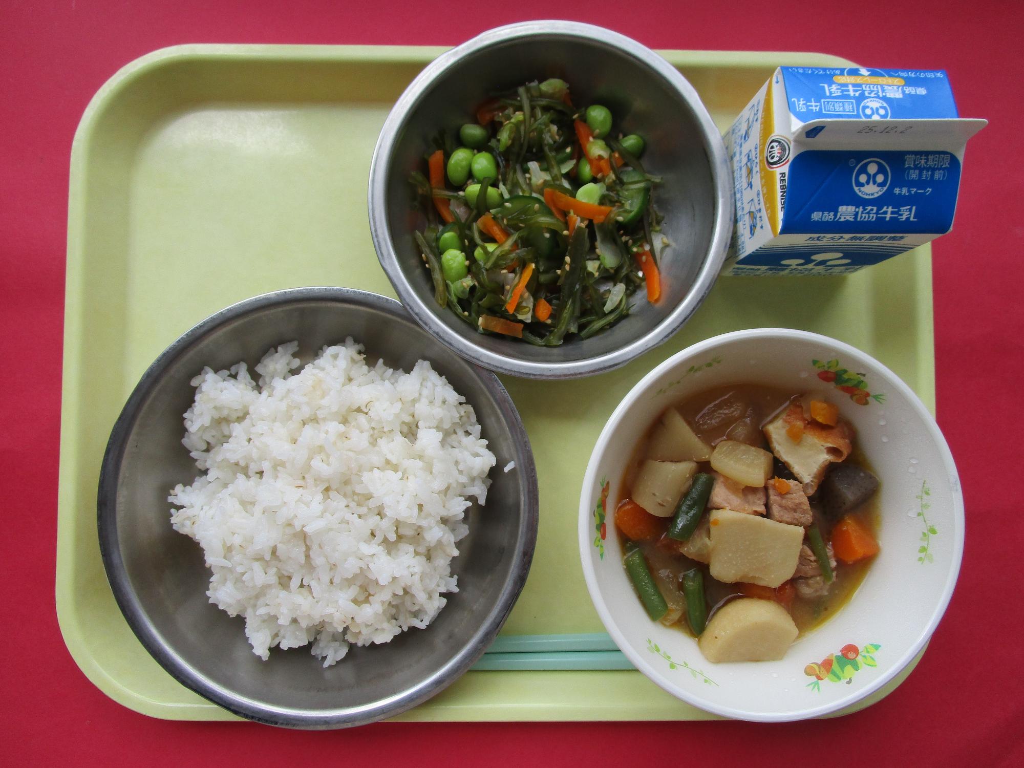 令和7年11月25日の給食画像B