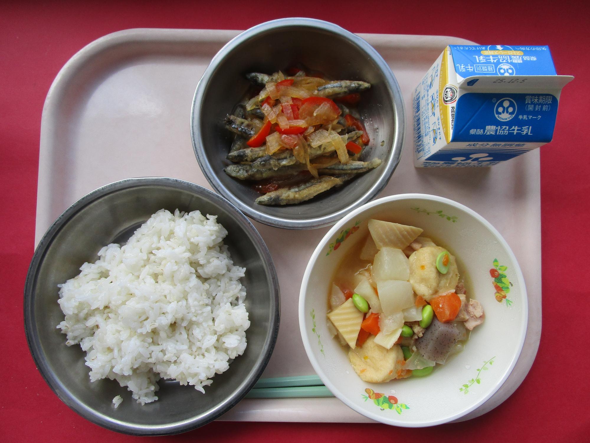 令和7年11月28日の給食画像A