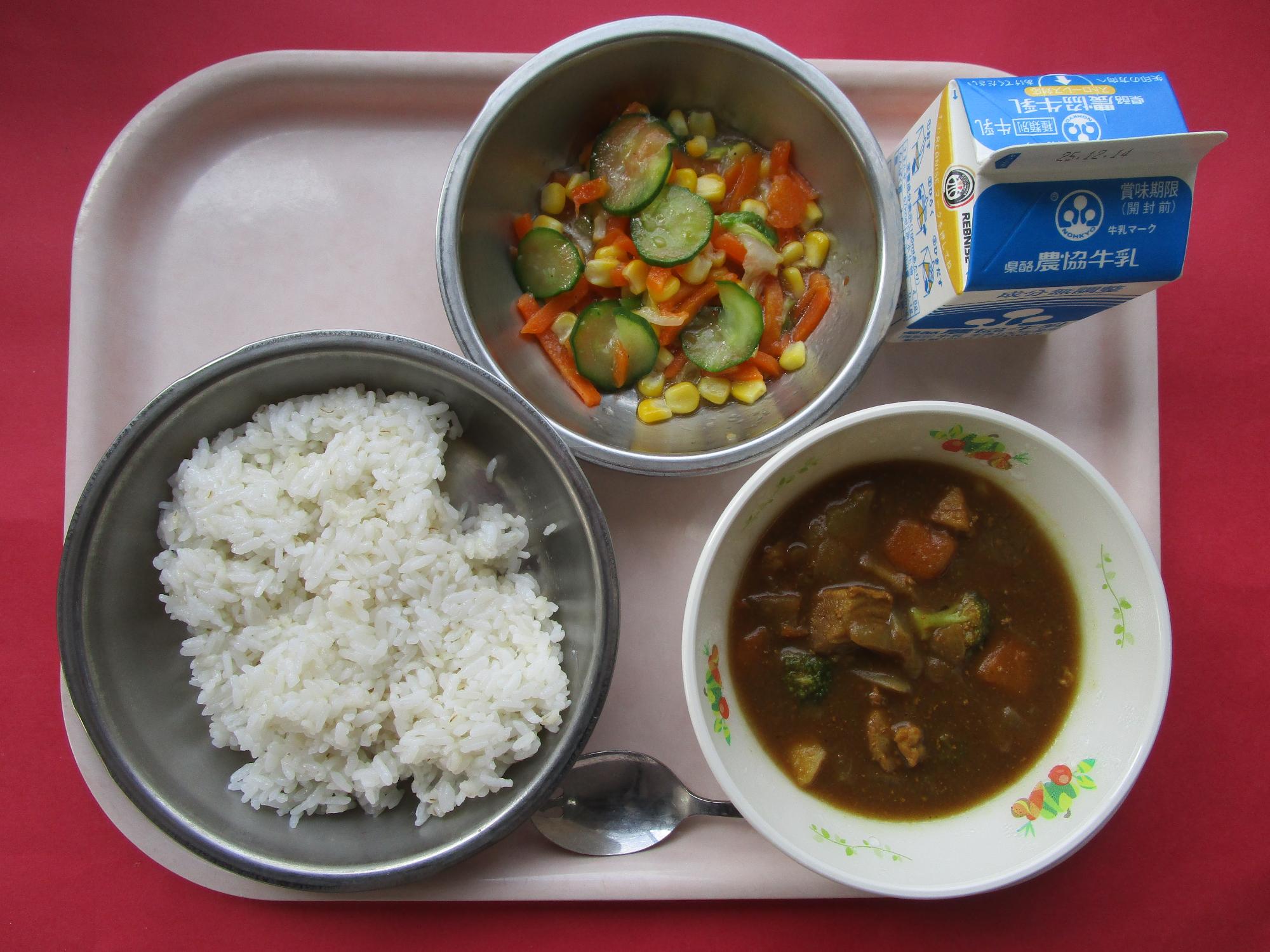 令和7年12月8日の給食画像A