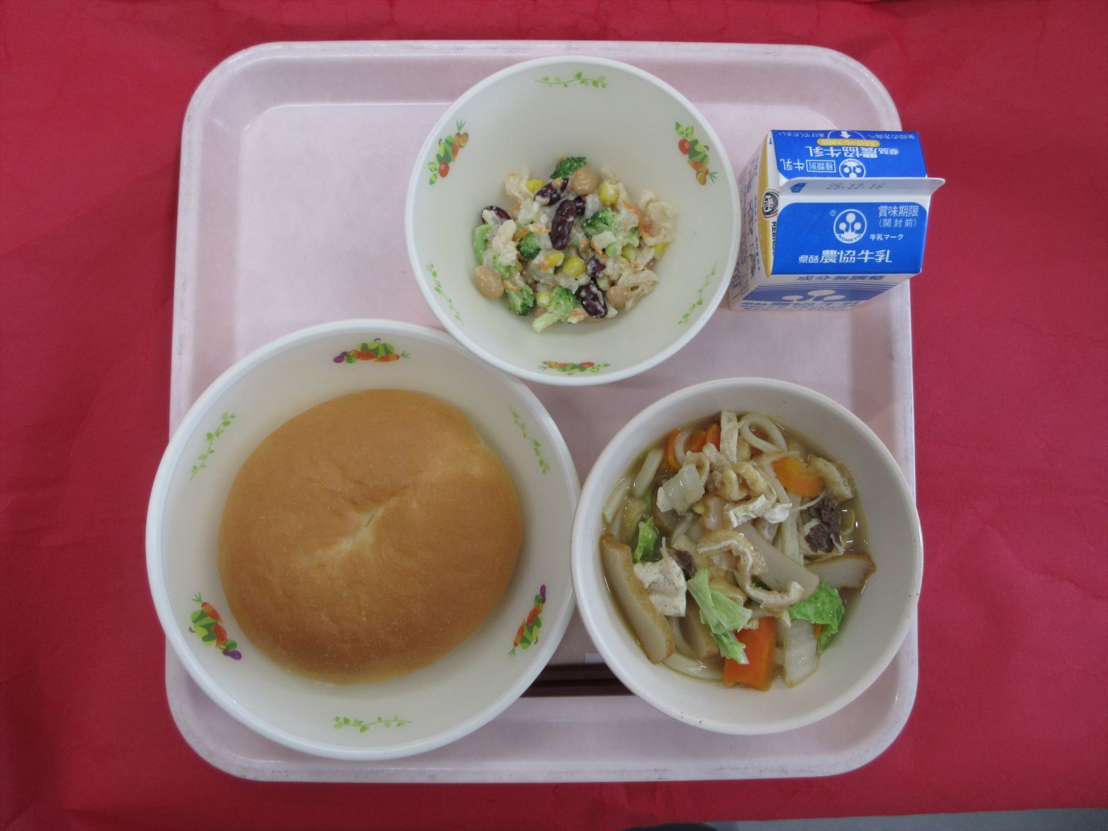 令和7年12月9日火曜日の給食画像