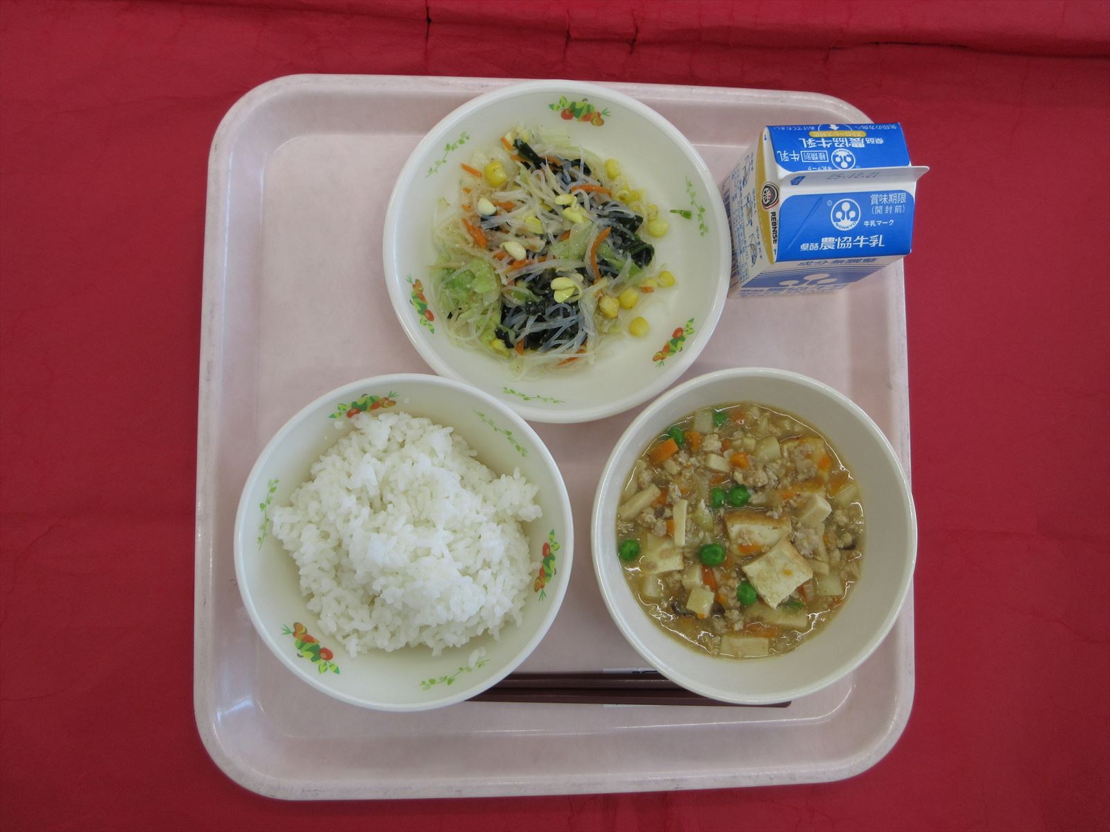 令和7年12月15日月曜日の給食画像