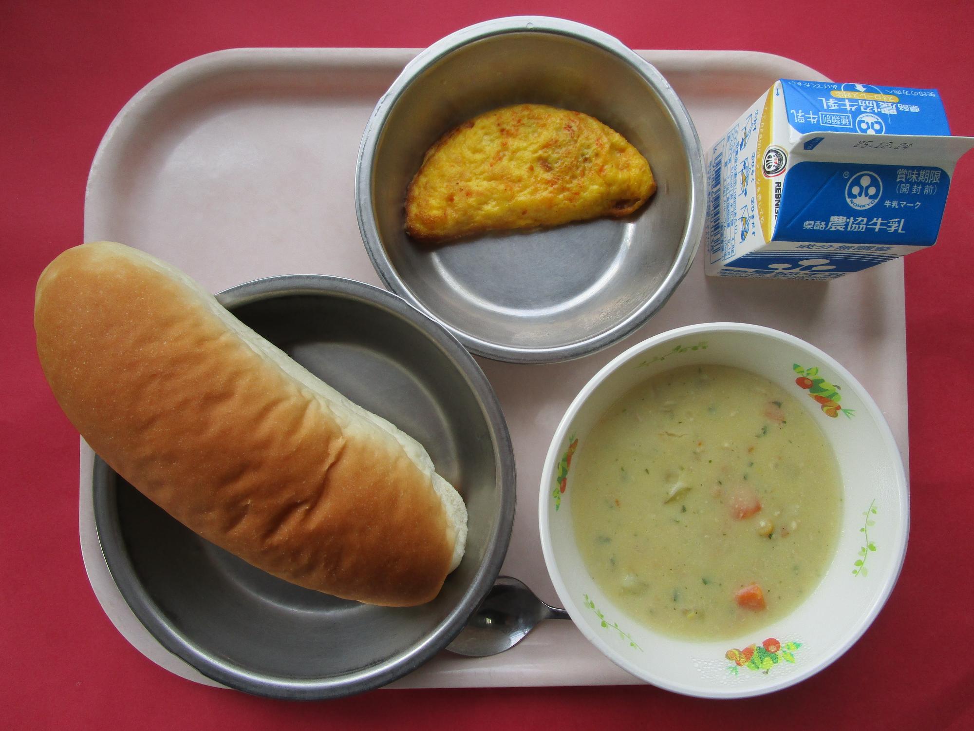 令和7年12月17日の給食画像A