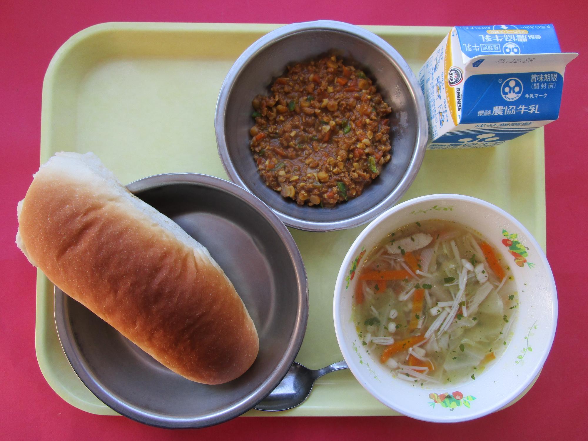 令和7年12月22日の給食画像B