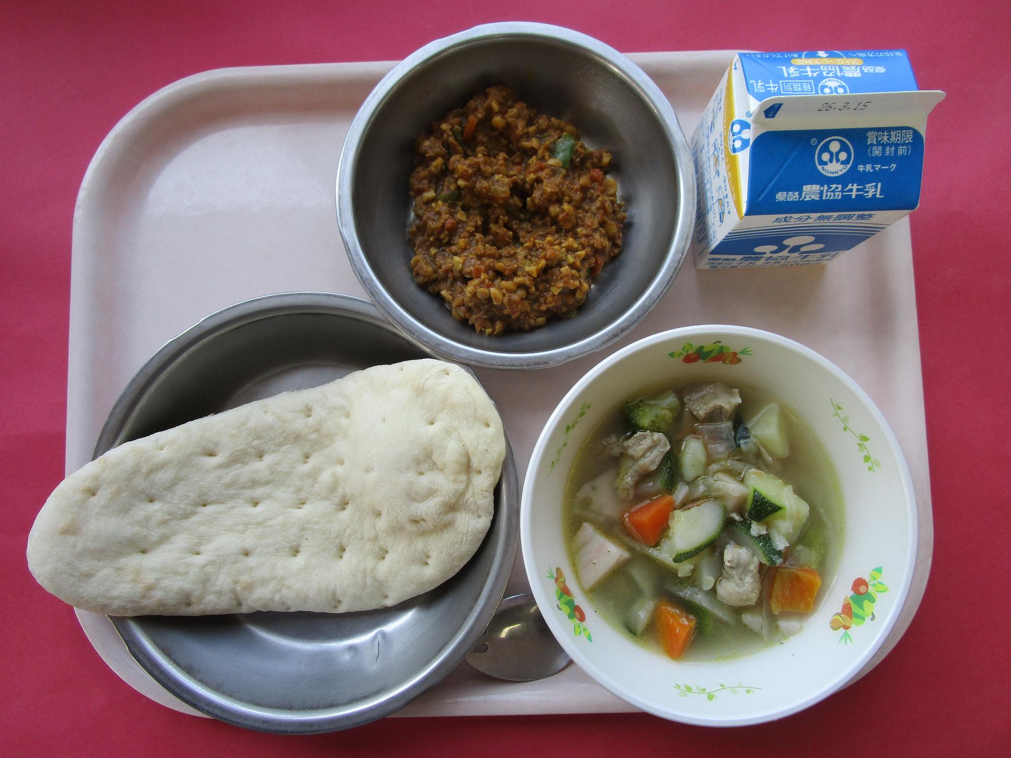 令和8年3月9日の給食画像A