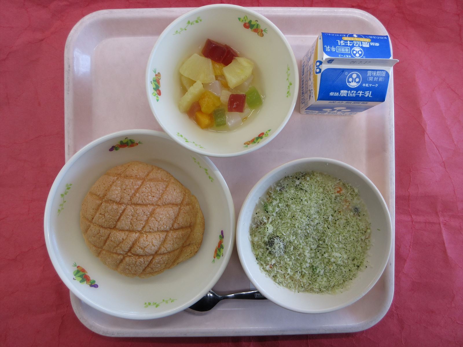 令和8年3月10日火曜日の給食画像