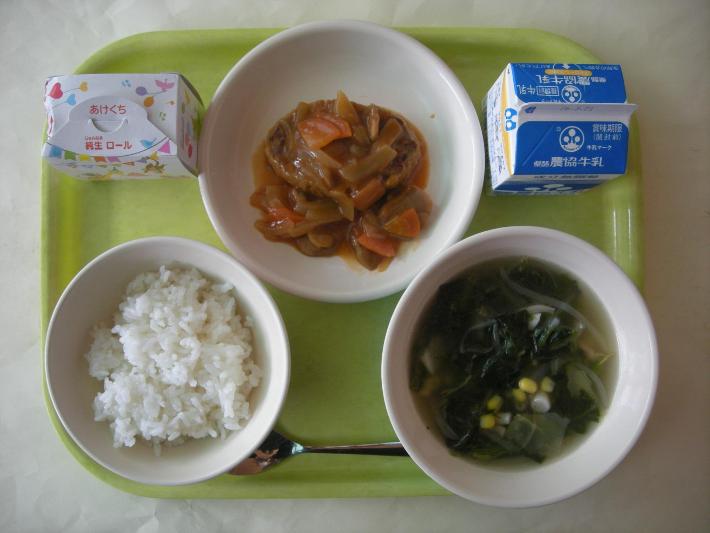 白ごはん、ポパイスープ、ハンバーグのデミグラスソース、お祝いデザート（幼稚園、小学校のみ）、牛乳の写真