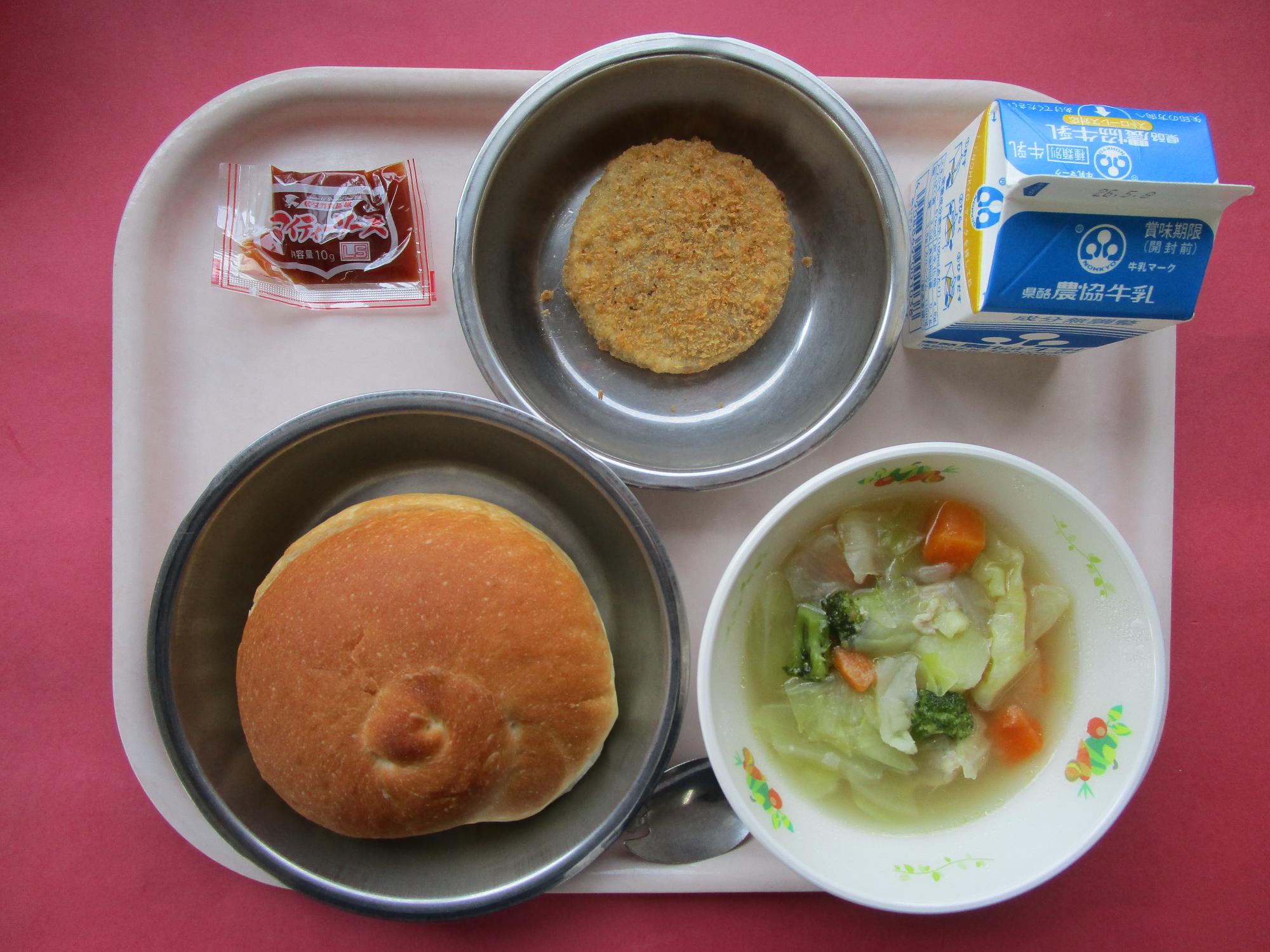 令和8年5月1日の給食画像A