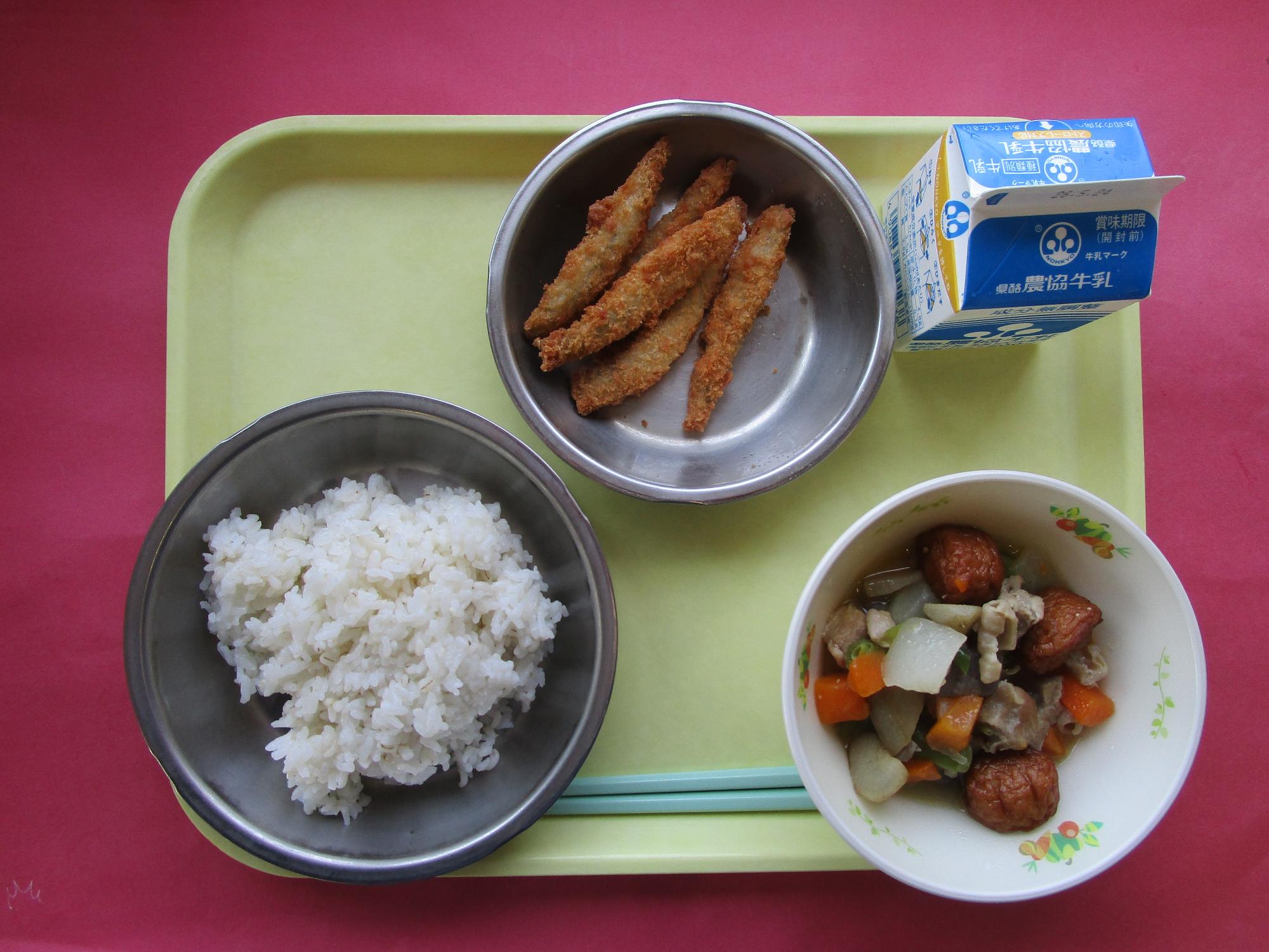 令和8年5月18日の給食画像B