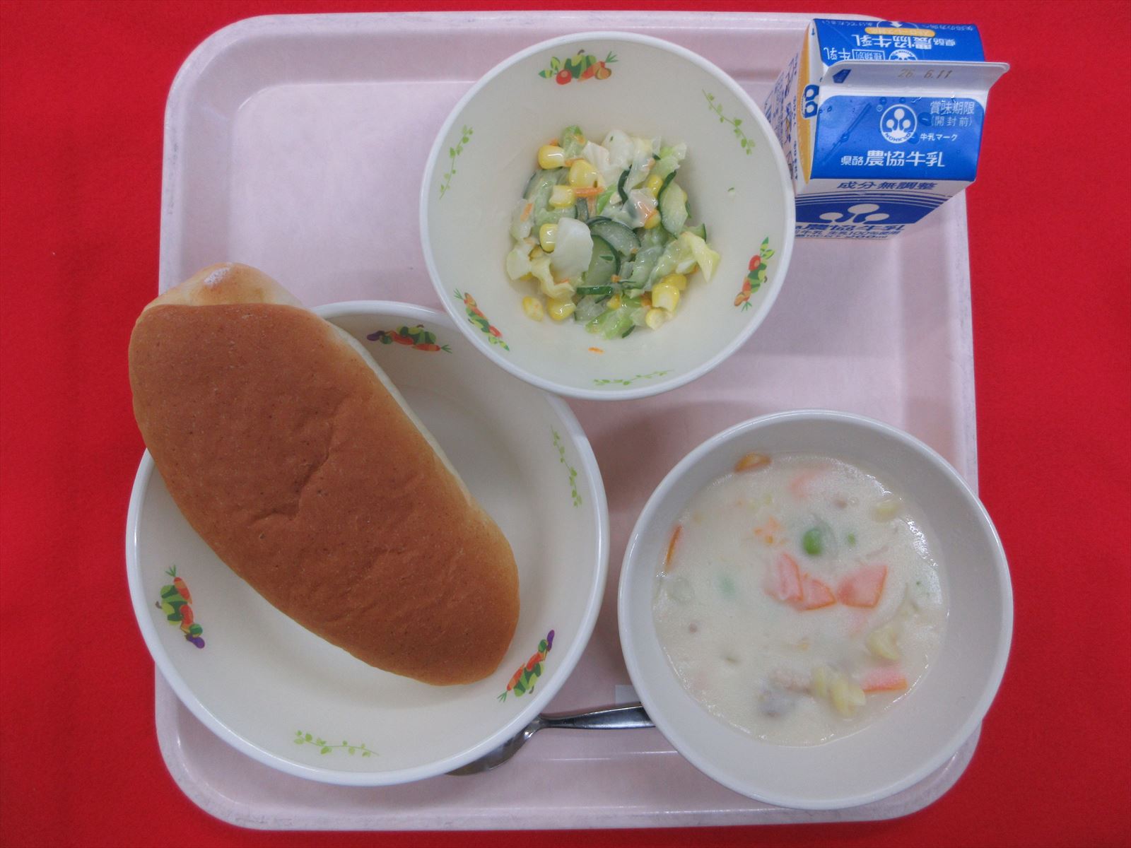 令和8年6月4日木曜日の給食画像