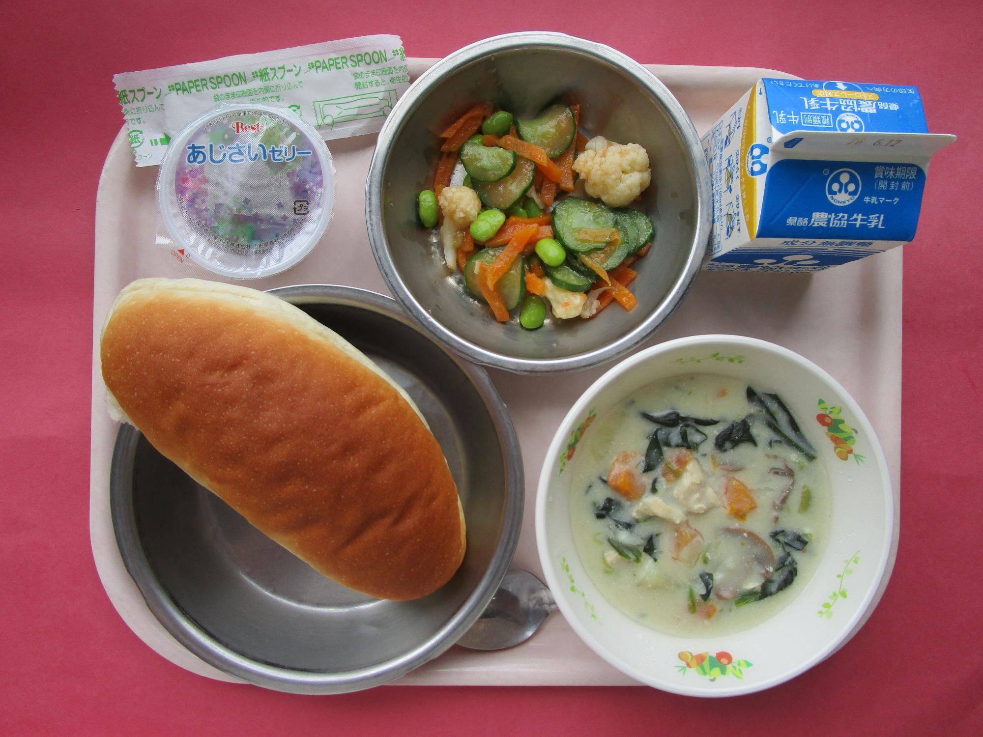 令和8年6月5日の給食画像A