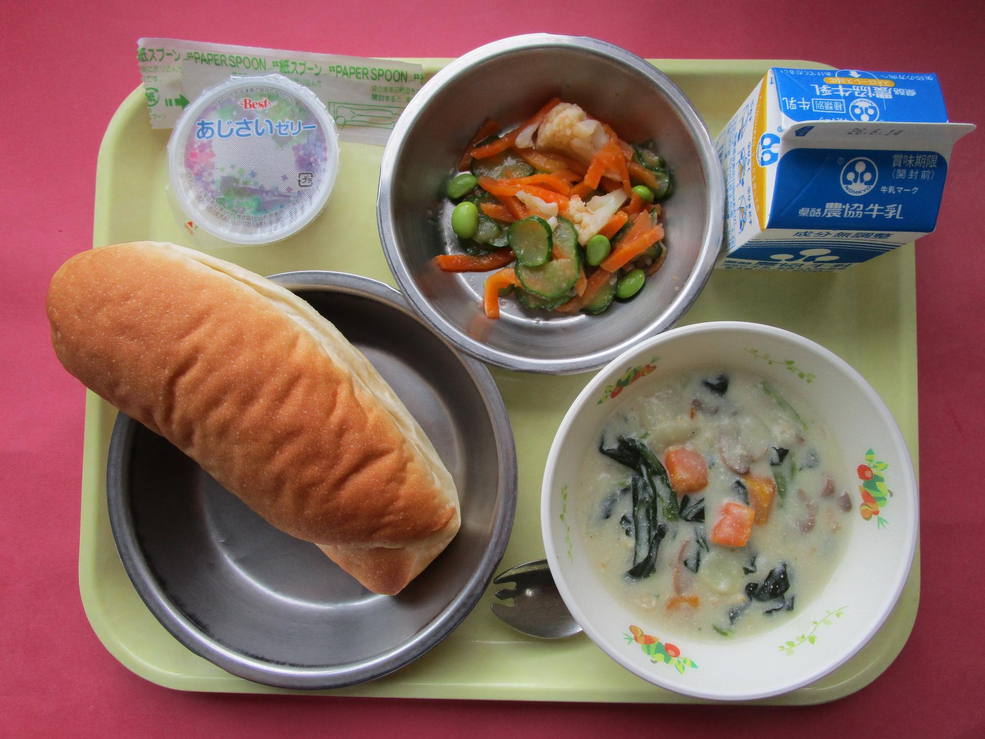 令和8年6月8日の給食画像B
