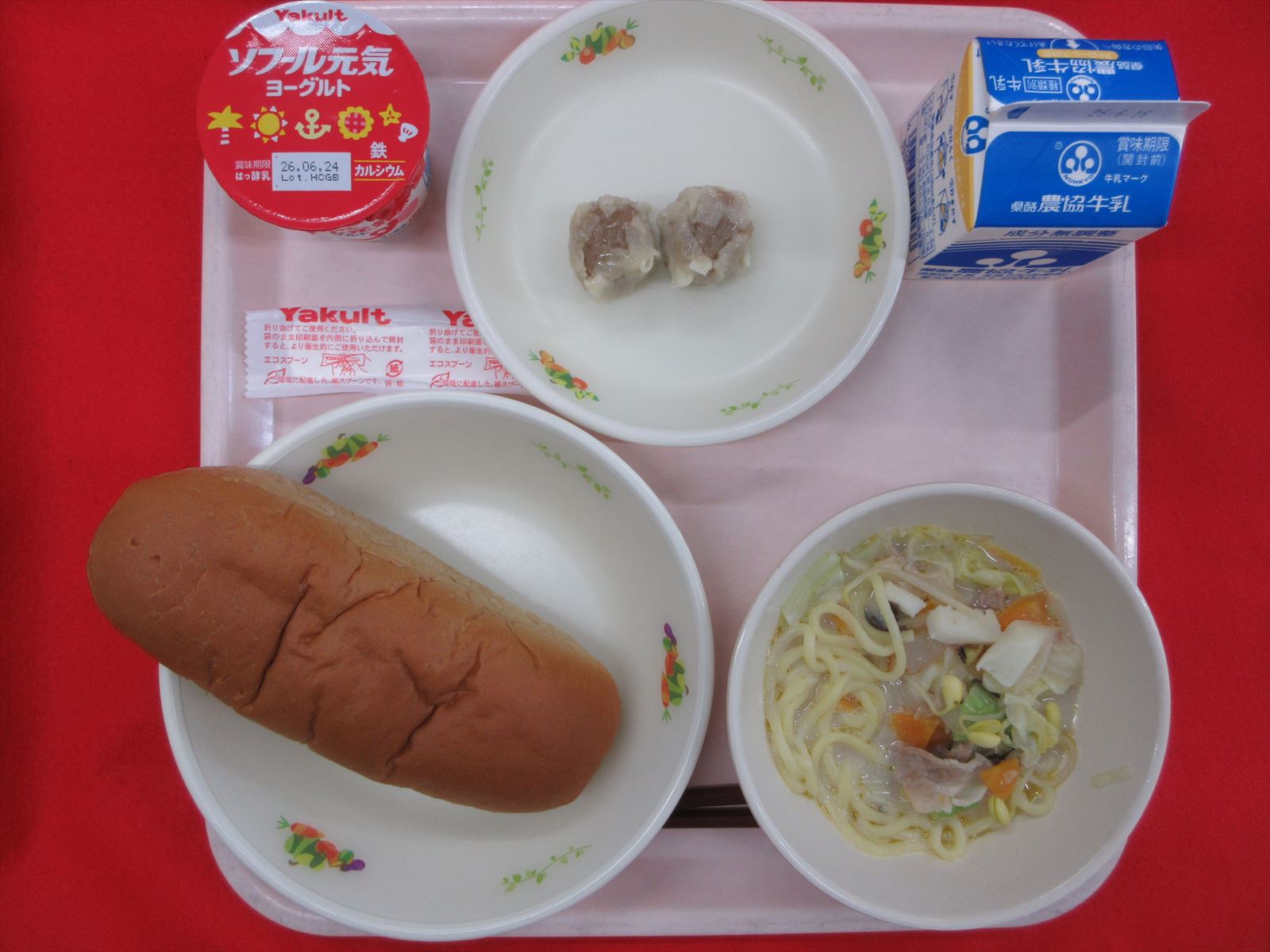 令和8年6月9日火曜日の給食画像