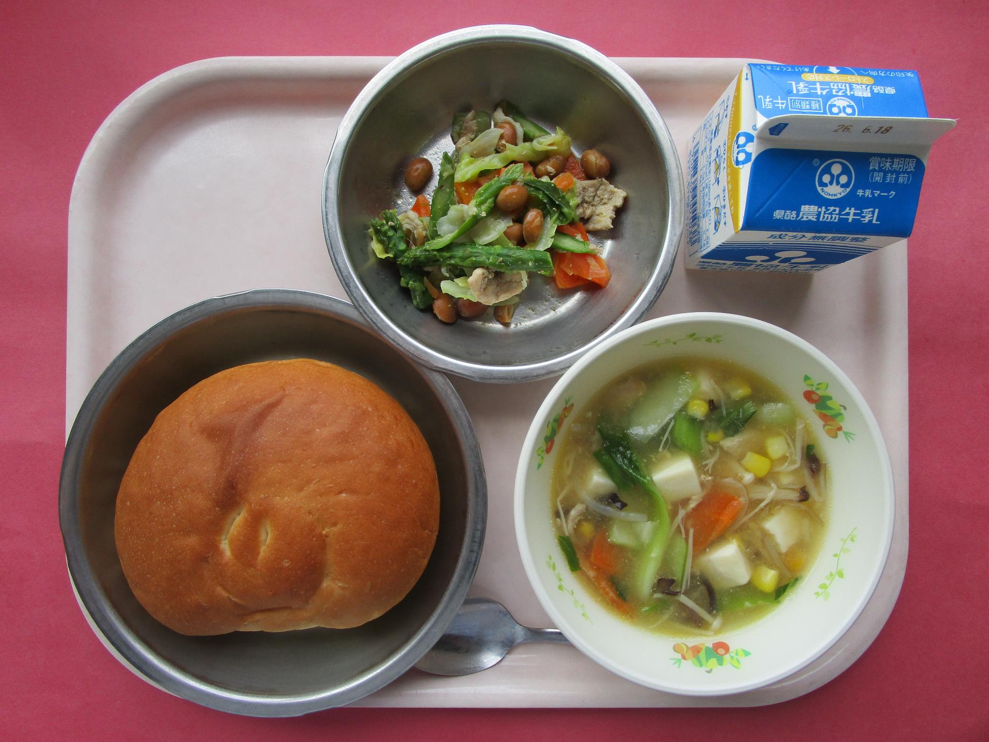 令和8年6月11日の給食画像A
