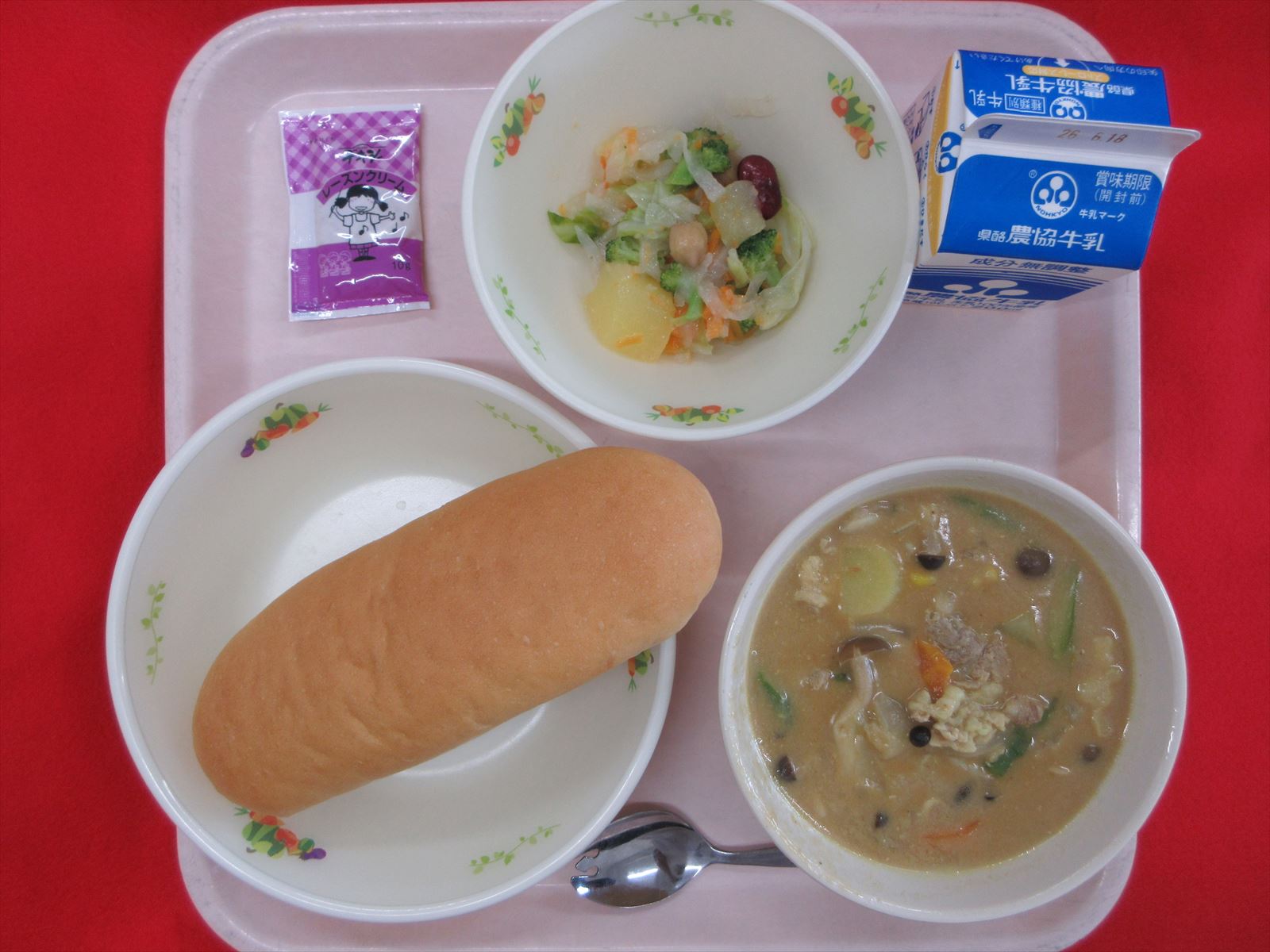令和8年6月11日木曜日の給食画像
