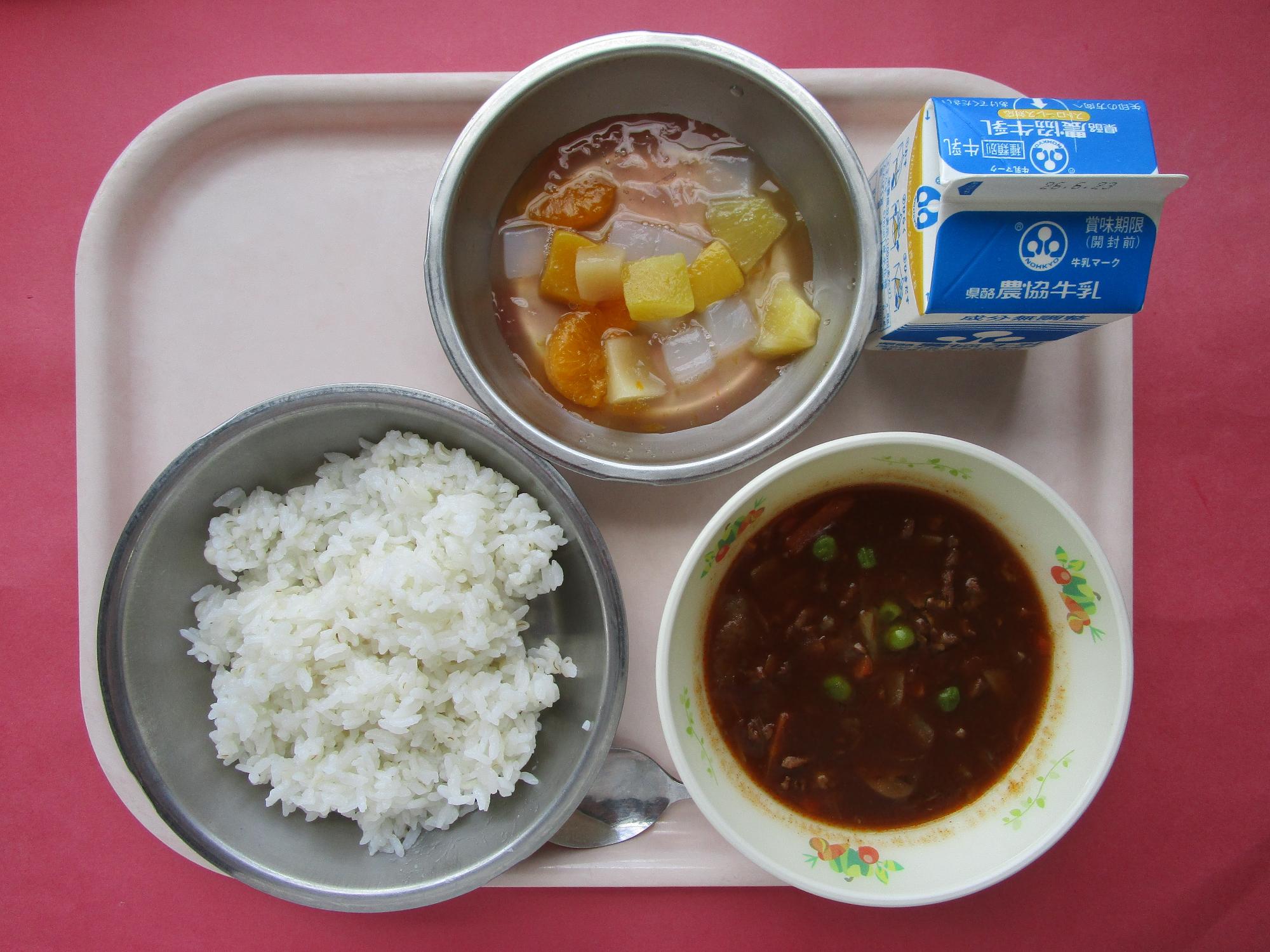 令和8年6月16日の給食画像A