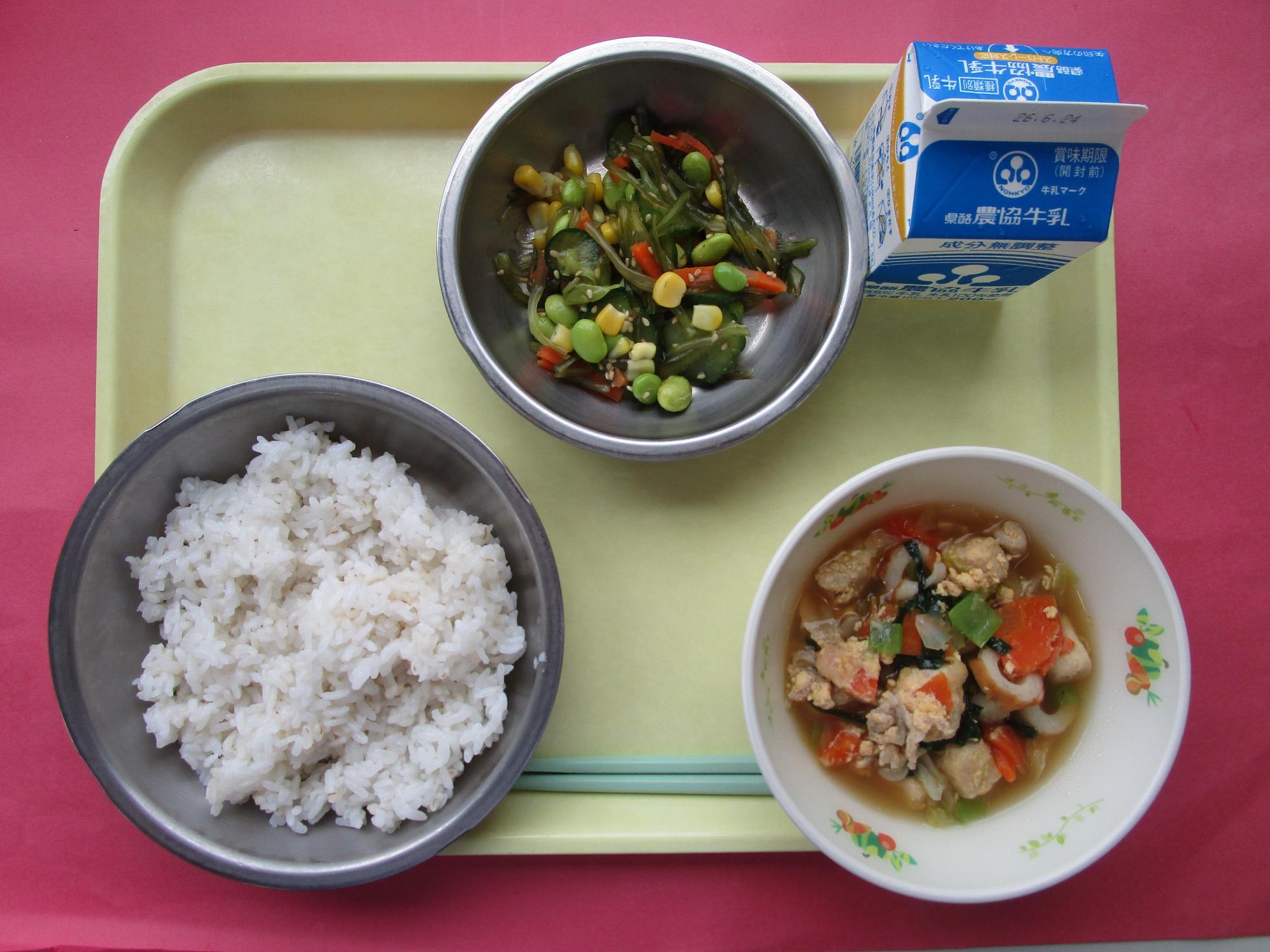 令和8年6月17日の給食画像B