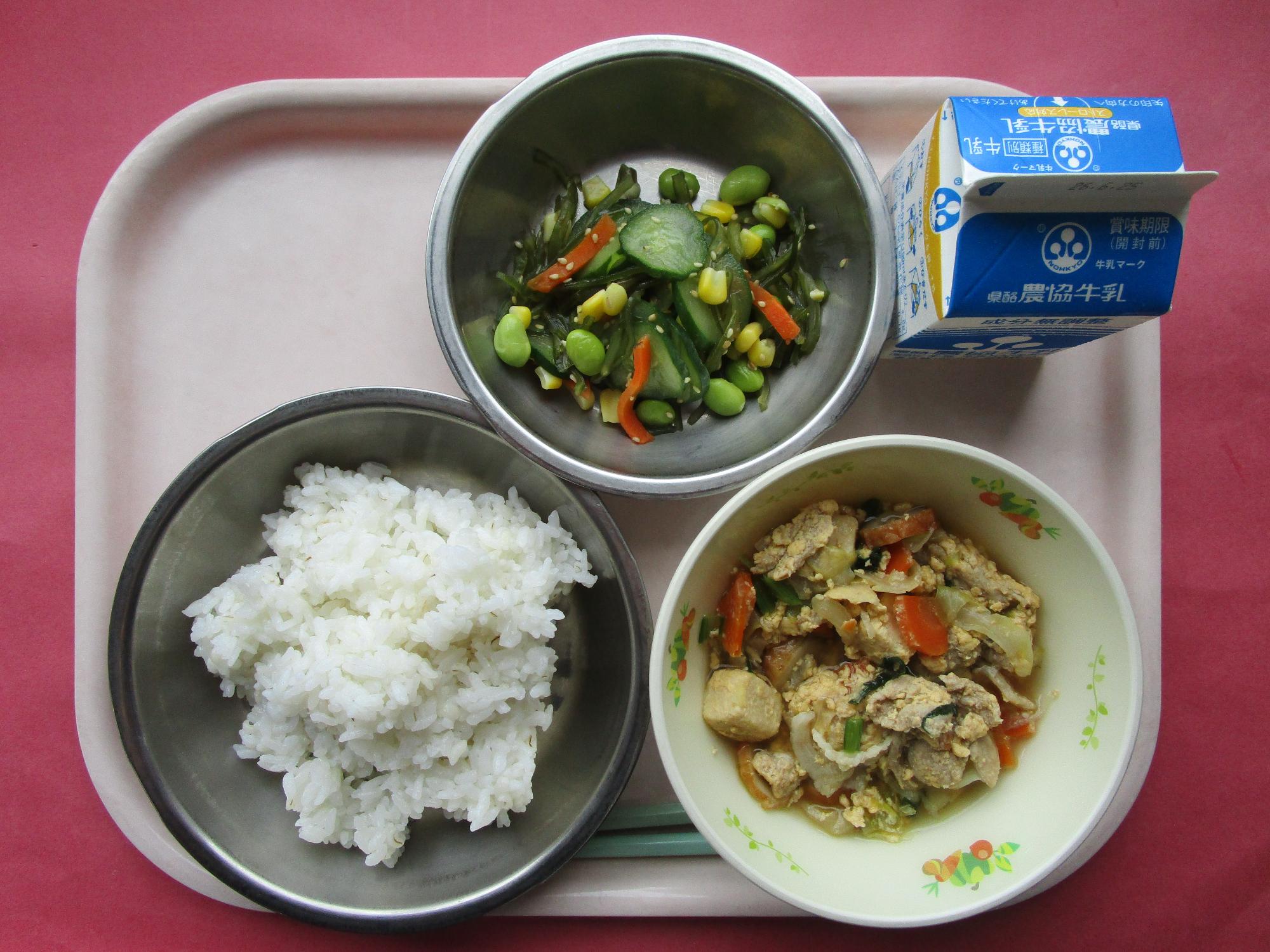令和8年6月18日の給食画像A