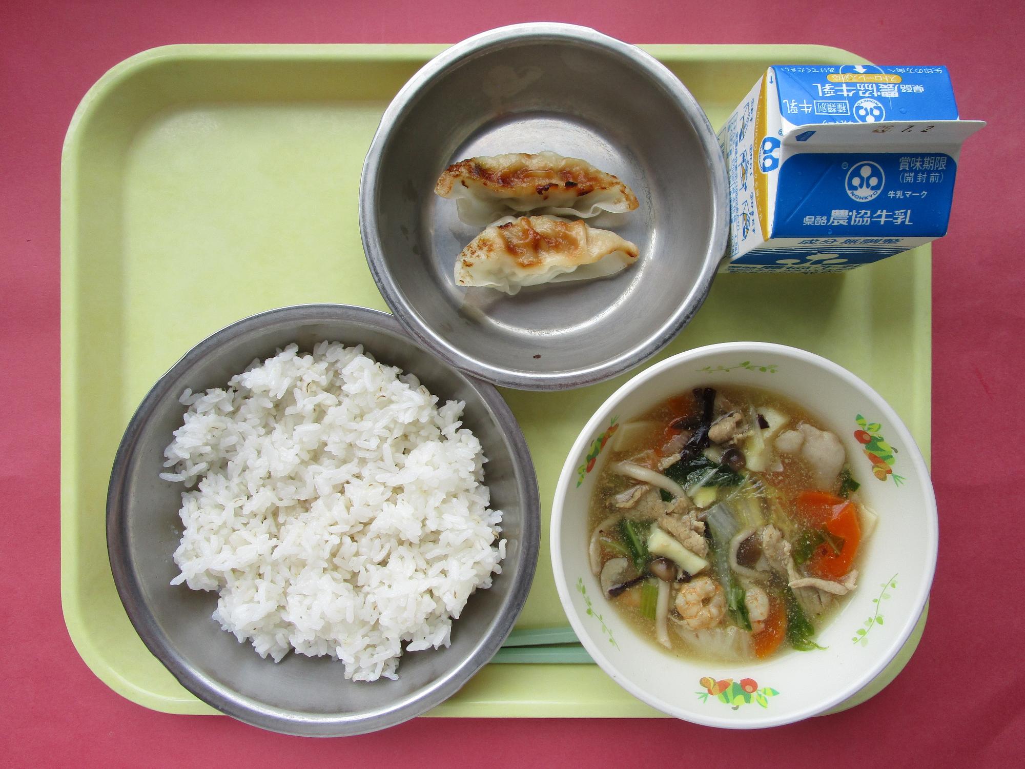 令和8年6月25日の給食画像B
