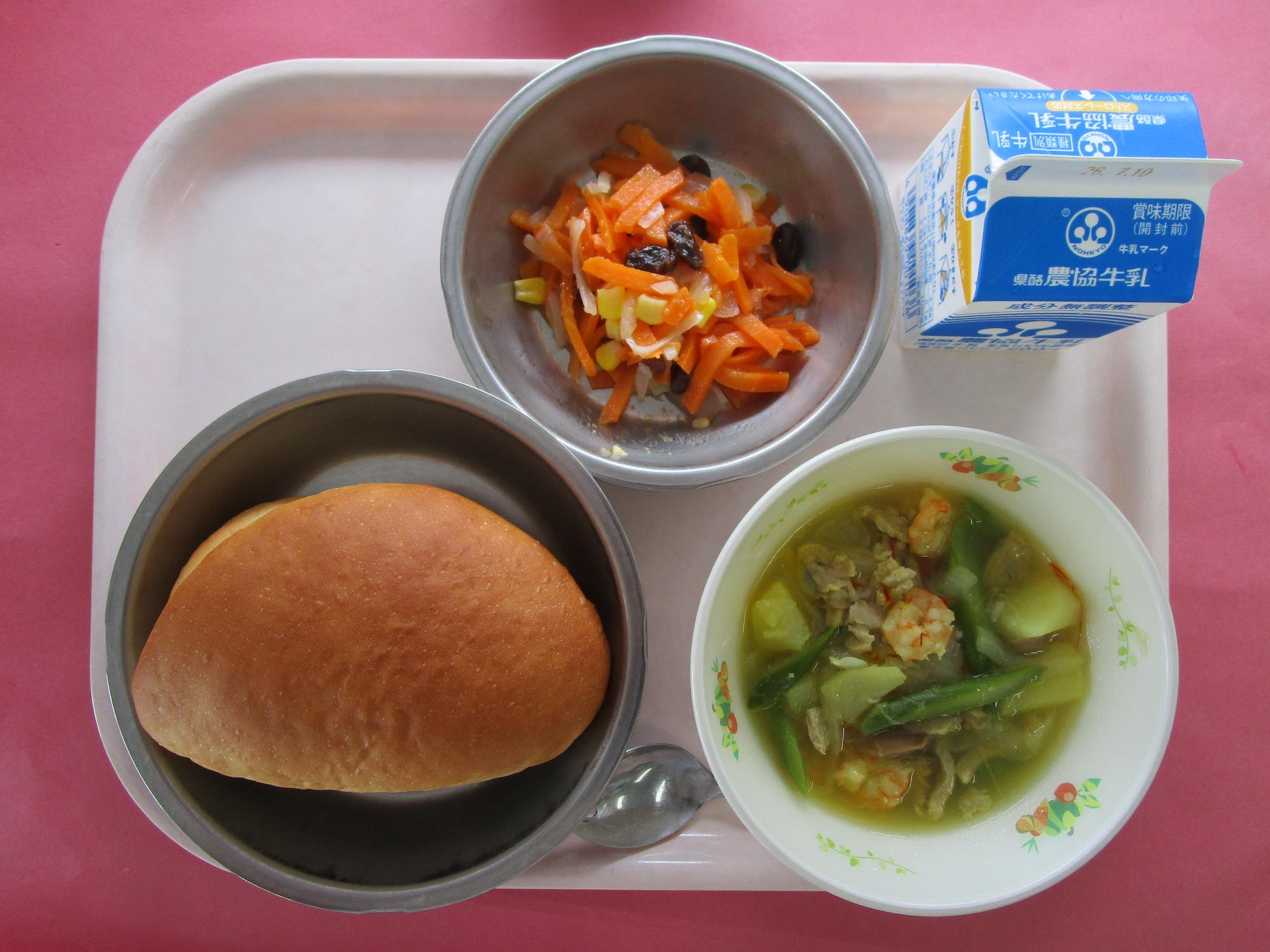令和8年7月3日の給食画像A