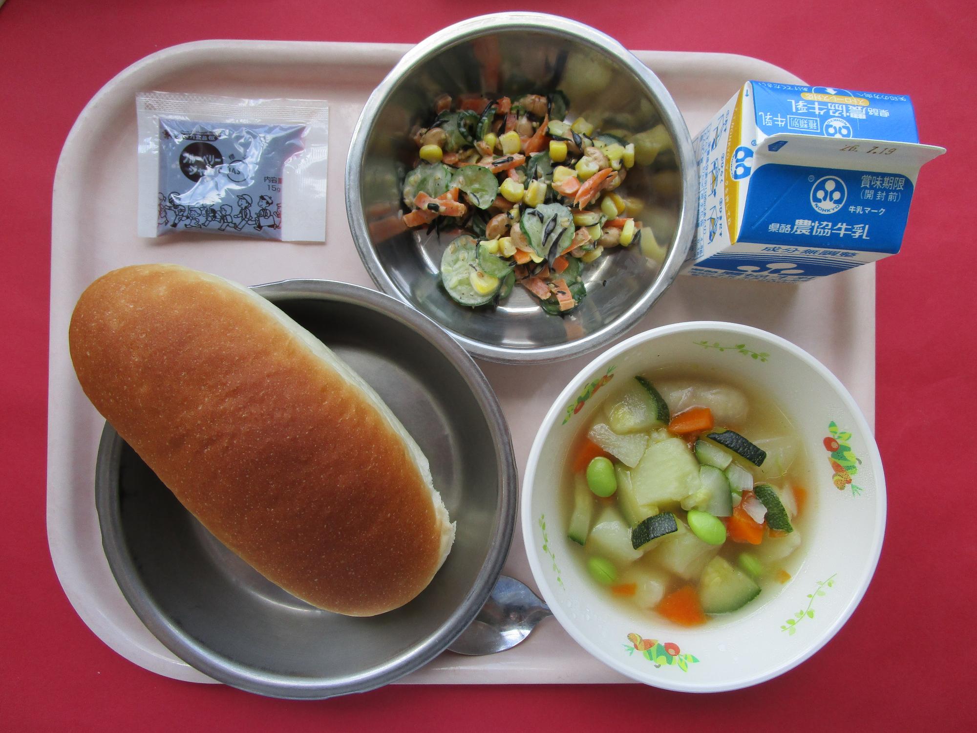 令和8年7月13日の給食画像A