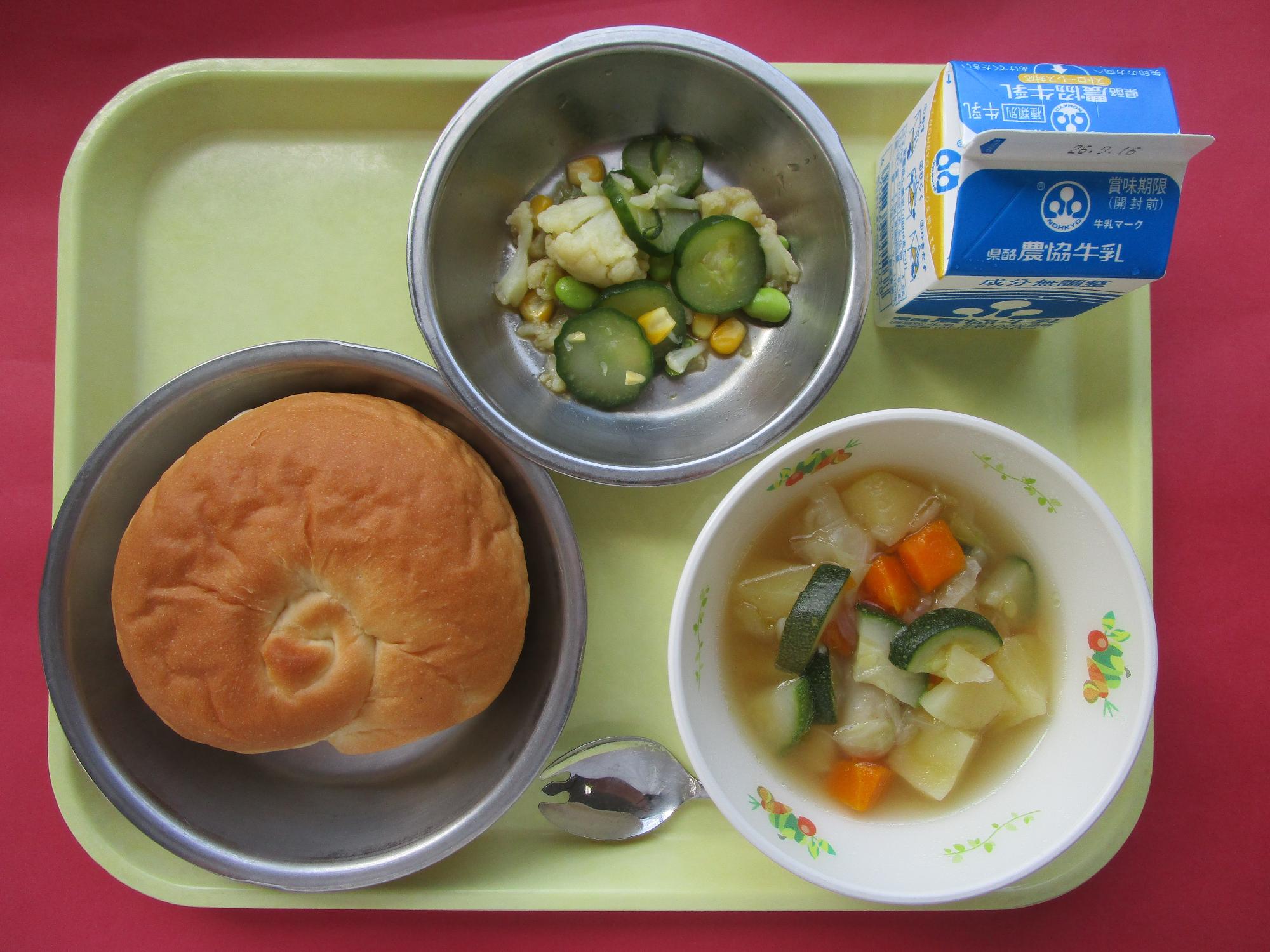 令和8年9月9日の給食画像B