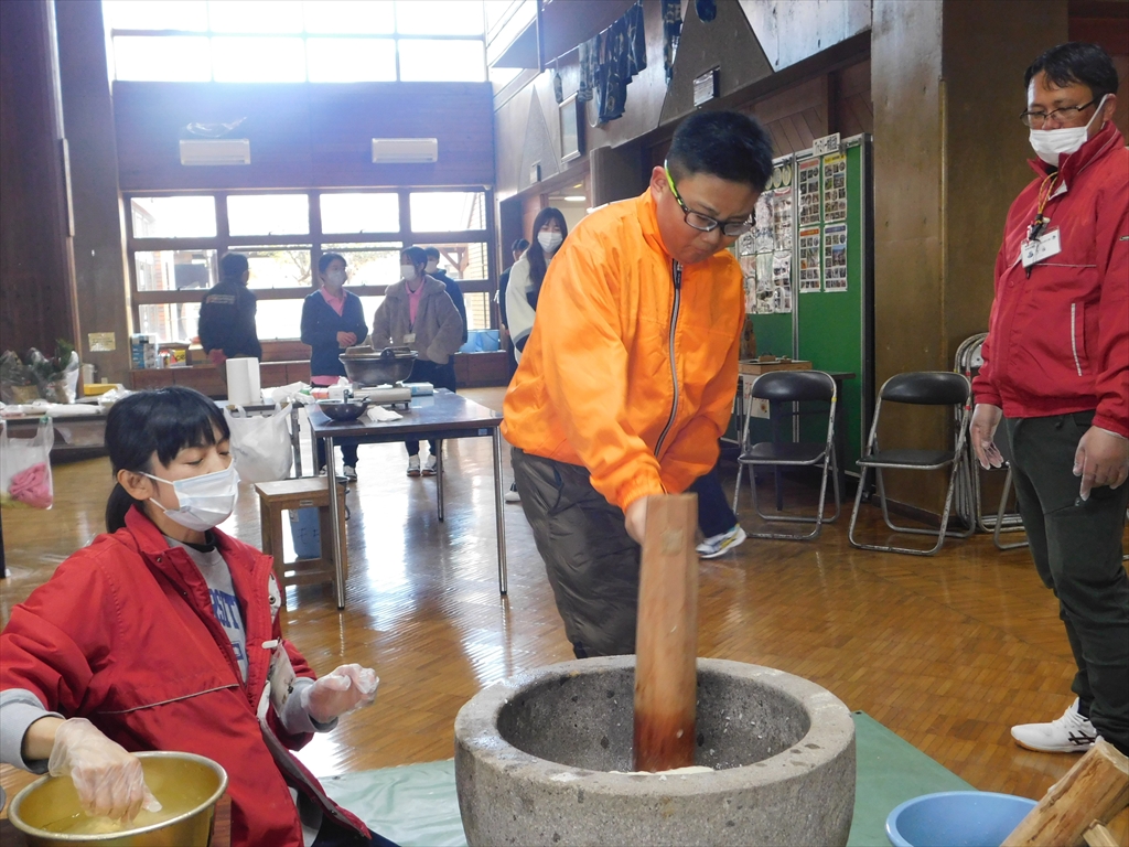 餅つき体験