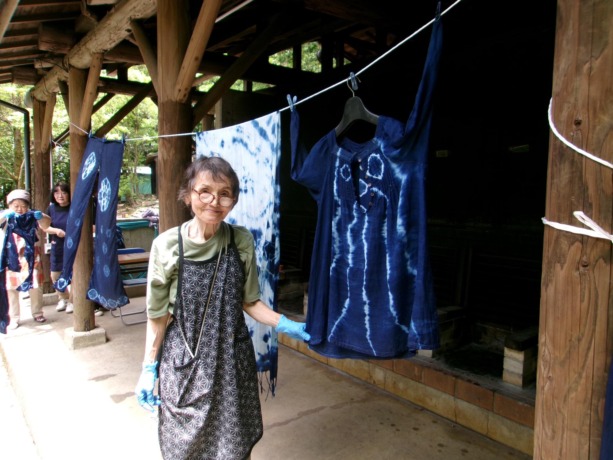 R7森の学校_藍染め