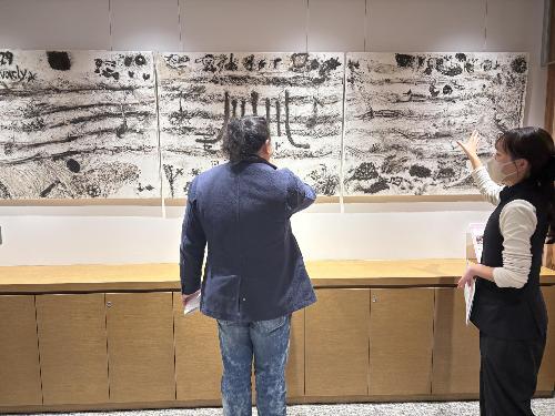 施設見学の様子